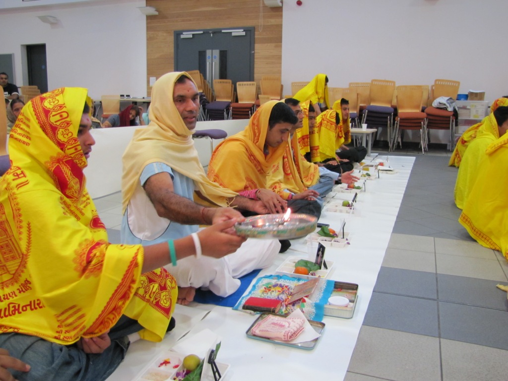 ©1987-2017 SKS Swaminarayan Temple East London