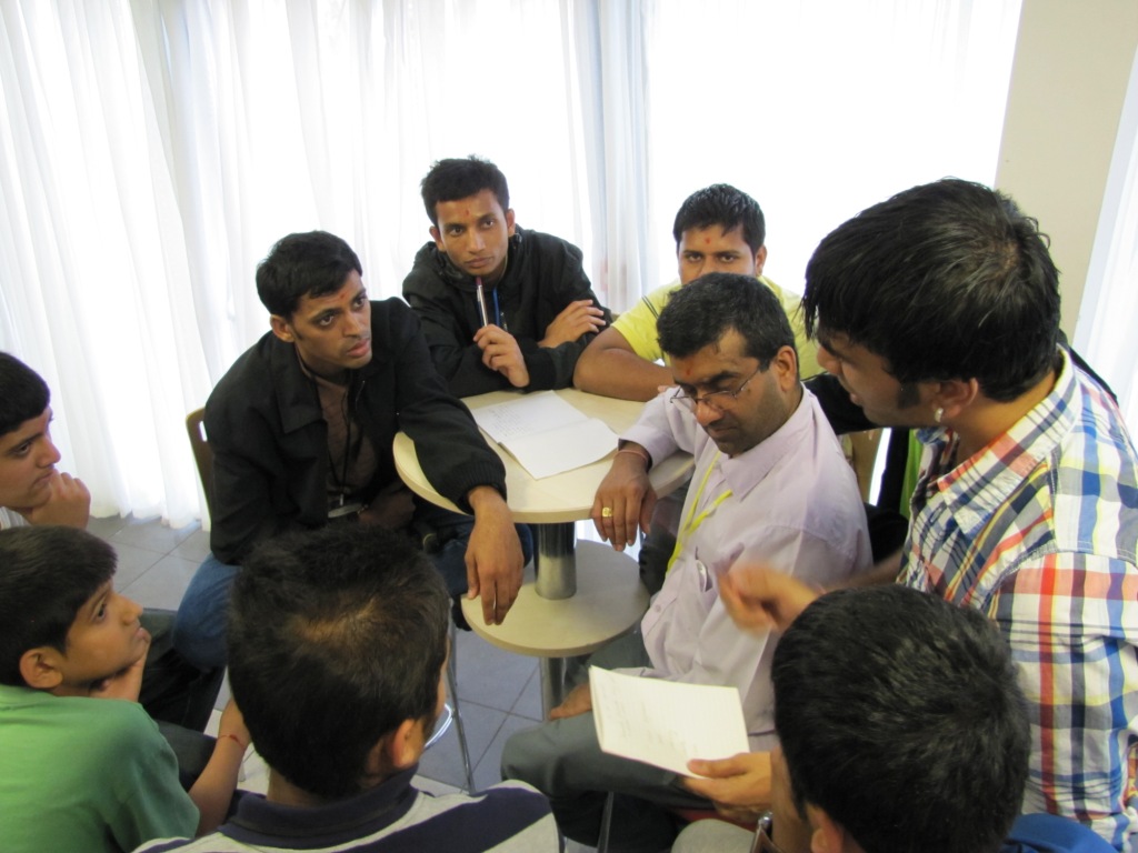 ©1987-2017 SKS Swaminarayan Temple East London