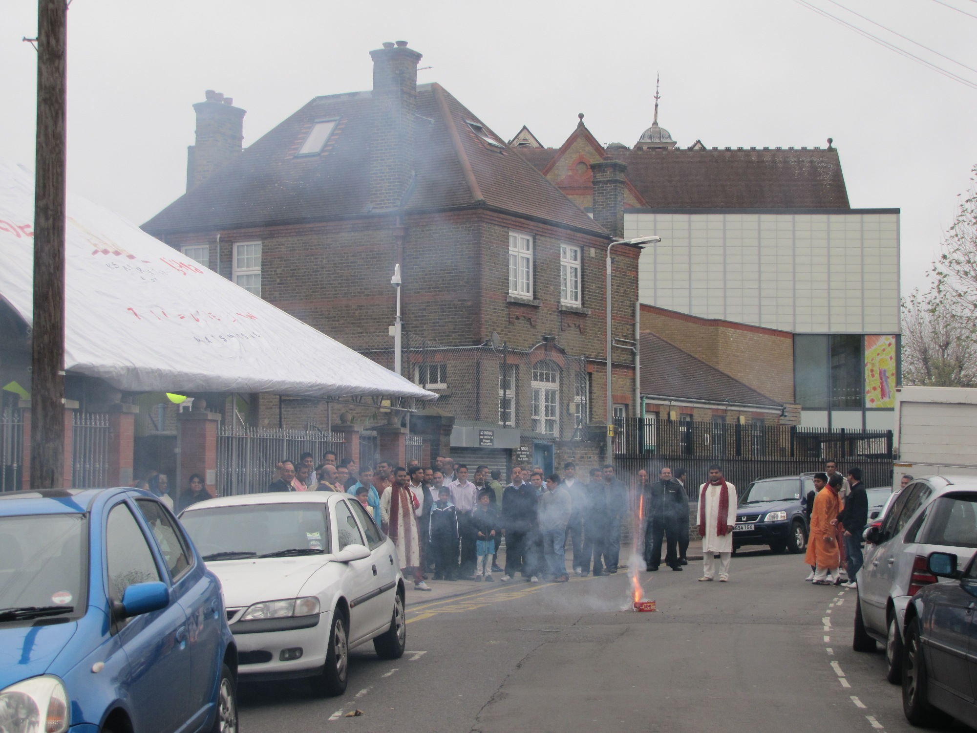 ©1987-2017 SKS Swaminarayan Temple East London