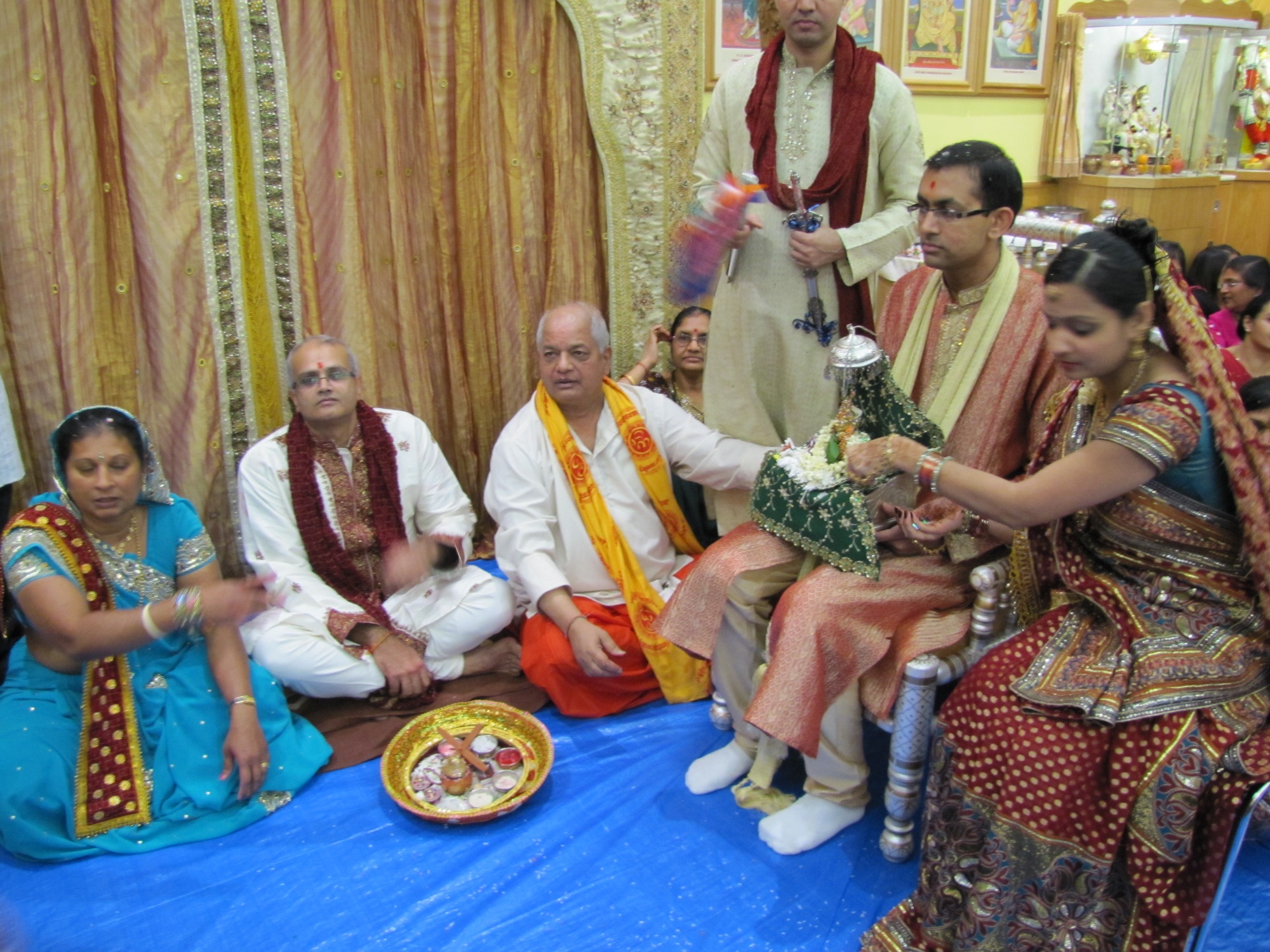 ©1987-2017 SKS Swaminarayan Temple East London