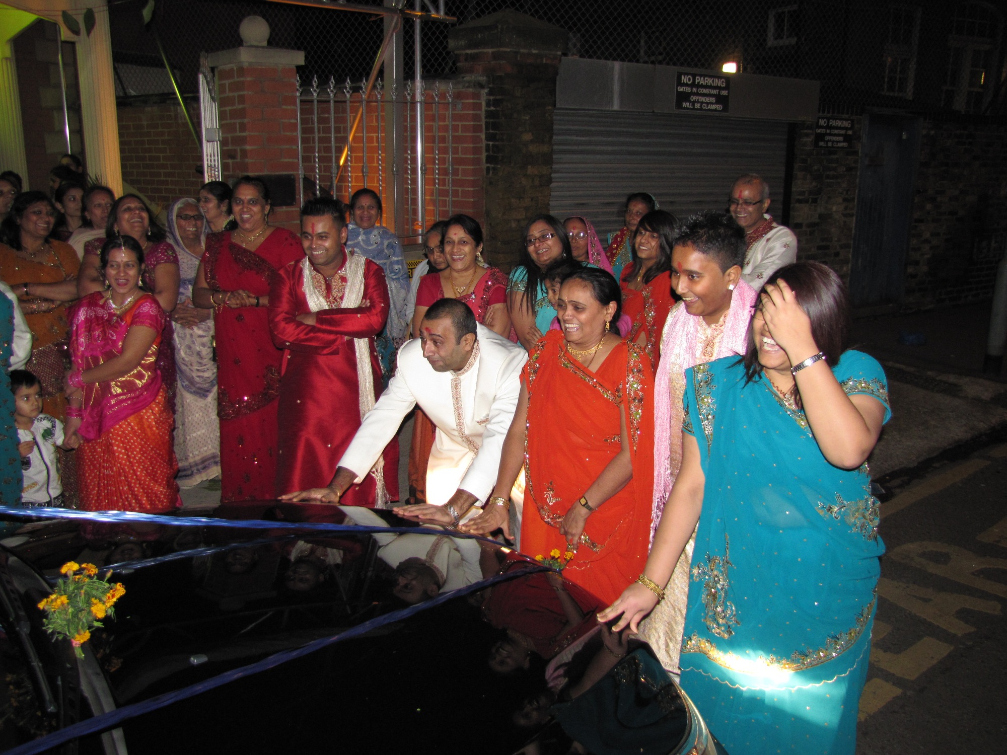 ©1987-2017 SKS Swaminarayan Temple East London