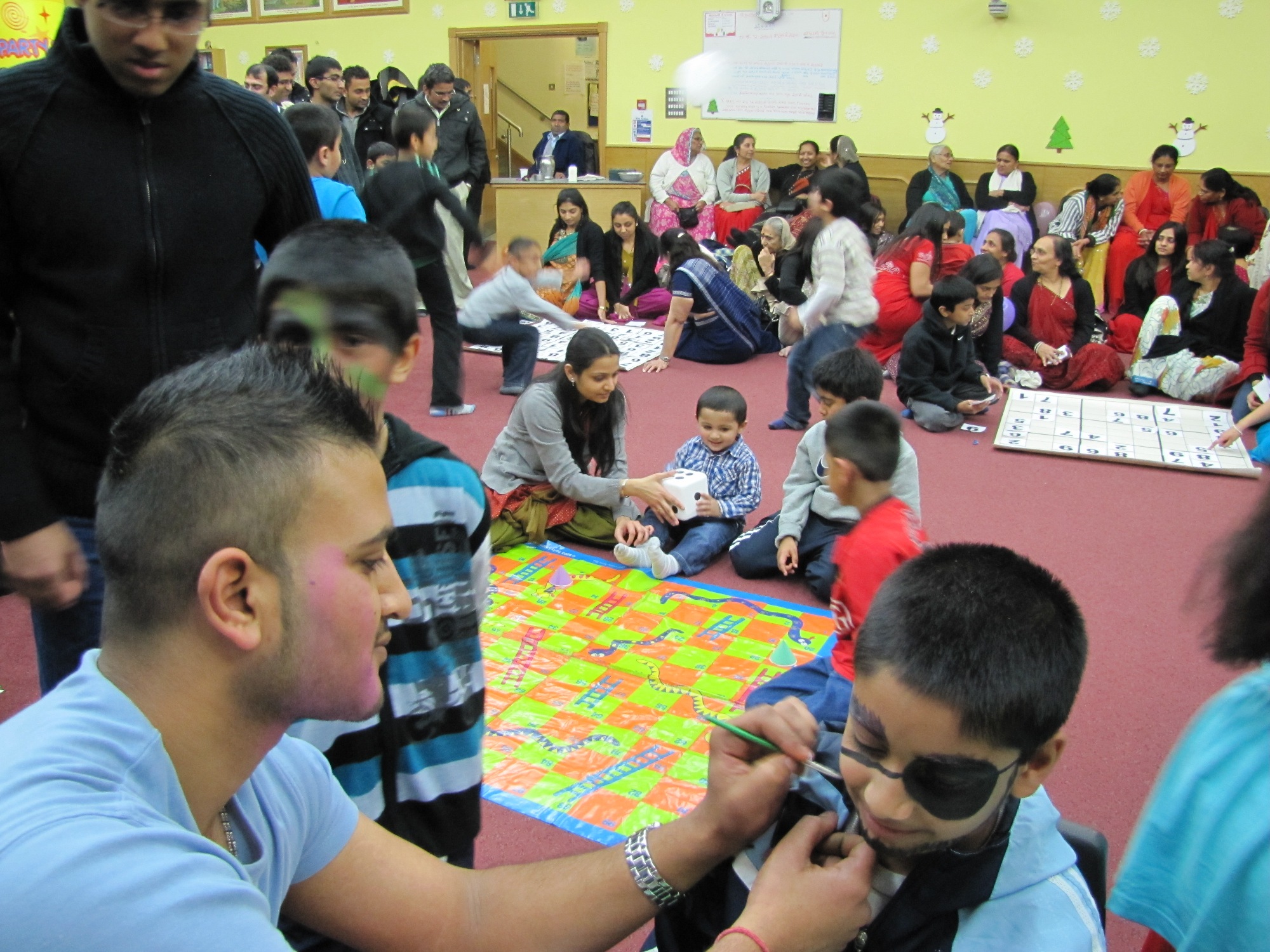 ©1987-2017 SKS Swaminarayan Temple East London