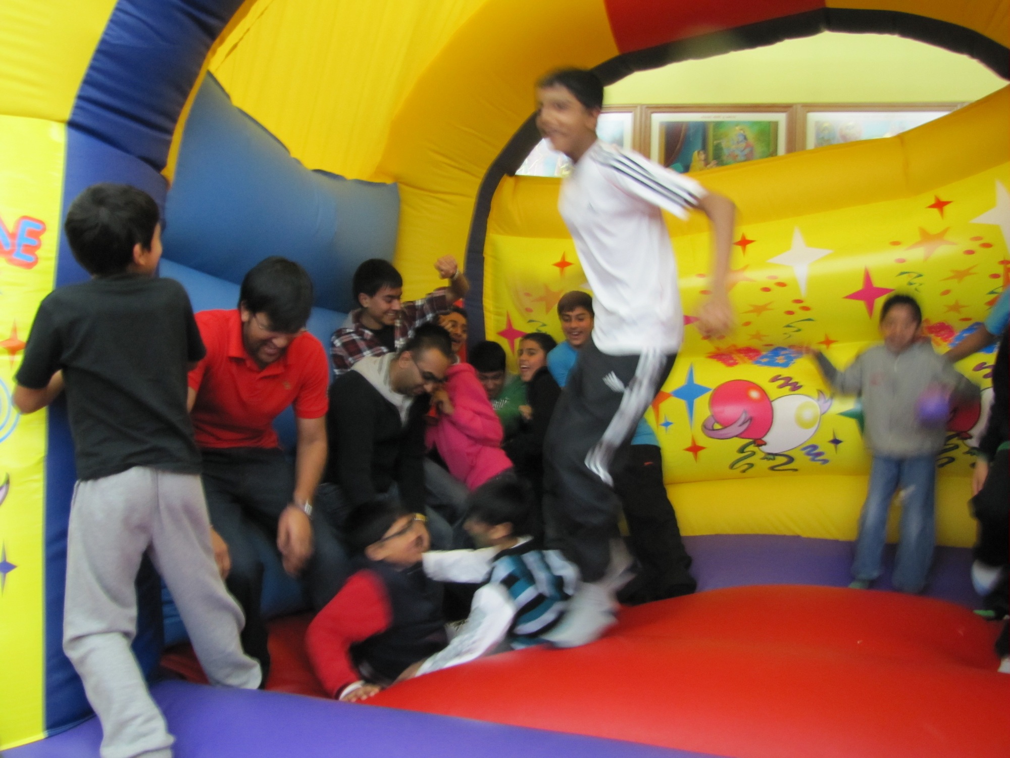 ©1987-2017 SKS Swaminarayan Temple East London