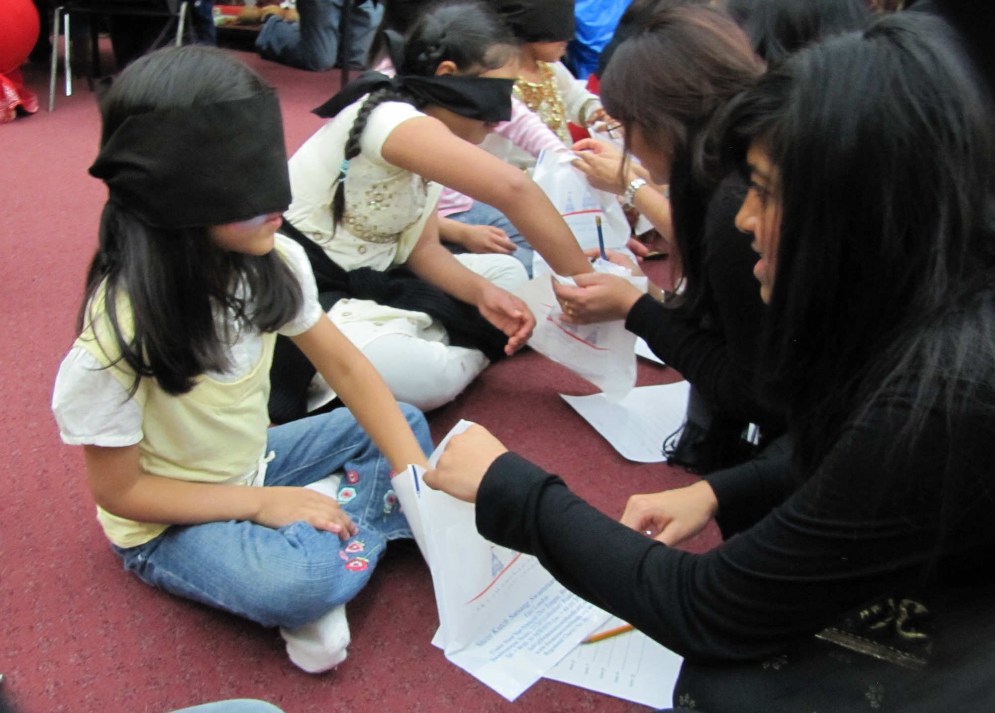©1987-2017 SKS Swaminarayan Temple East London