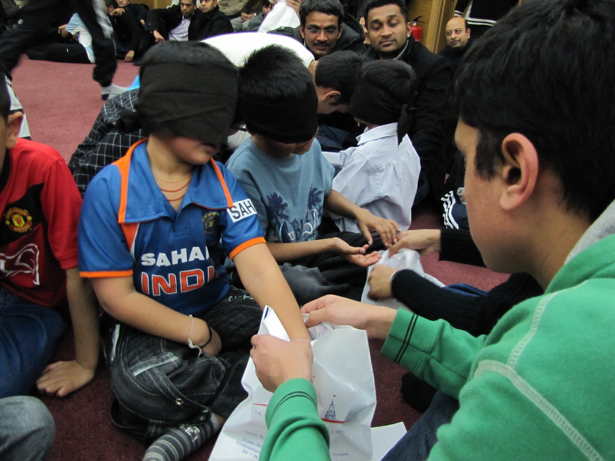 ©1987-2017 SKS Swaminarayan Temple East London