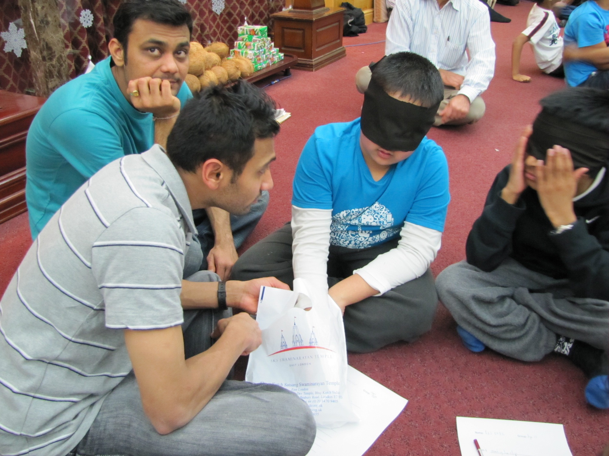 ©1987-2017 SKS Swaminarayan Temple East London