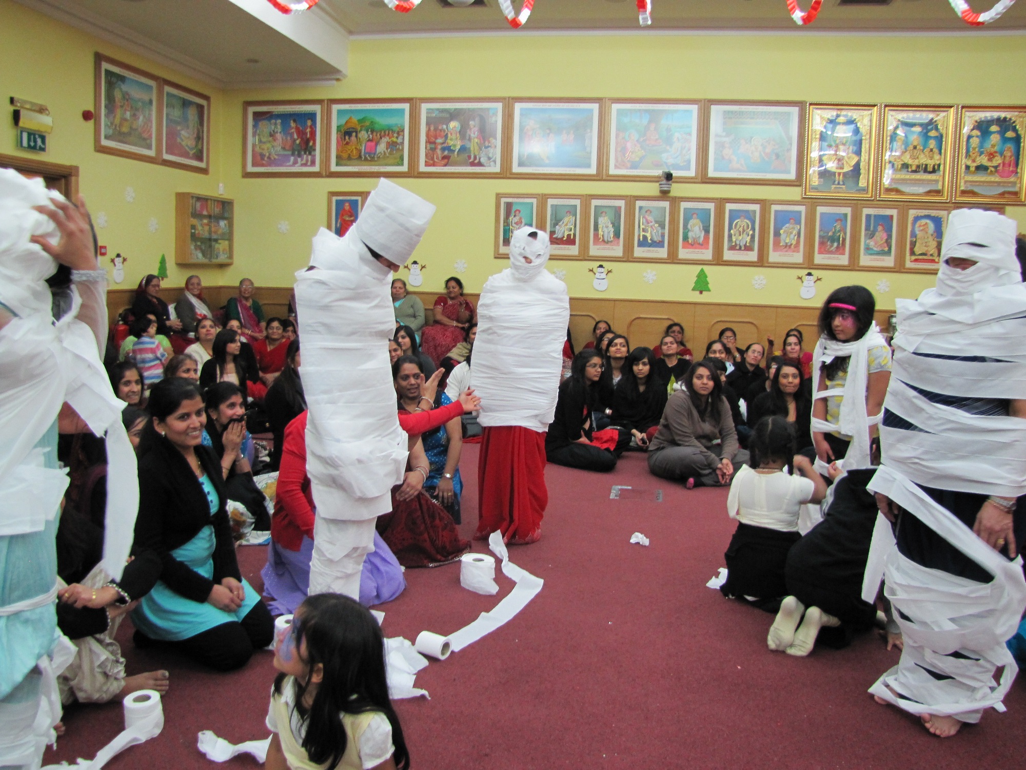 ©1987-2017 SKS Swaminarayan Temple East London