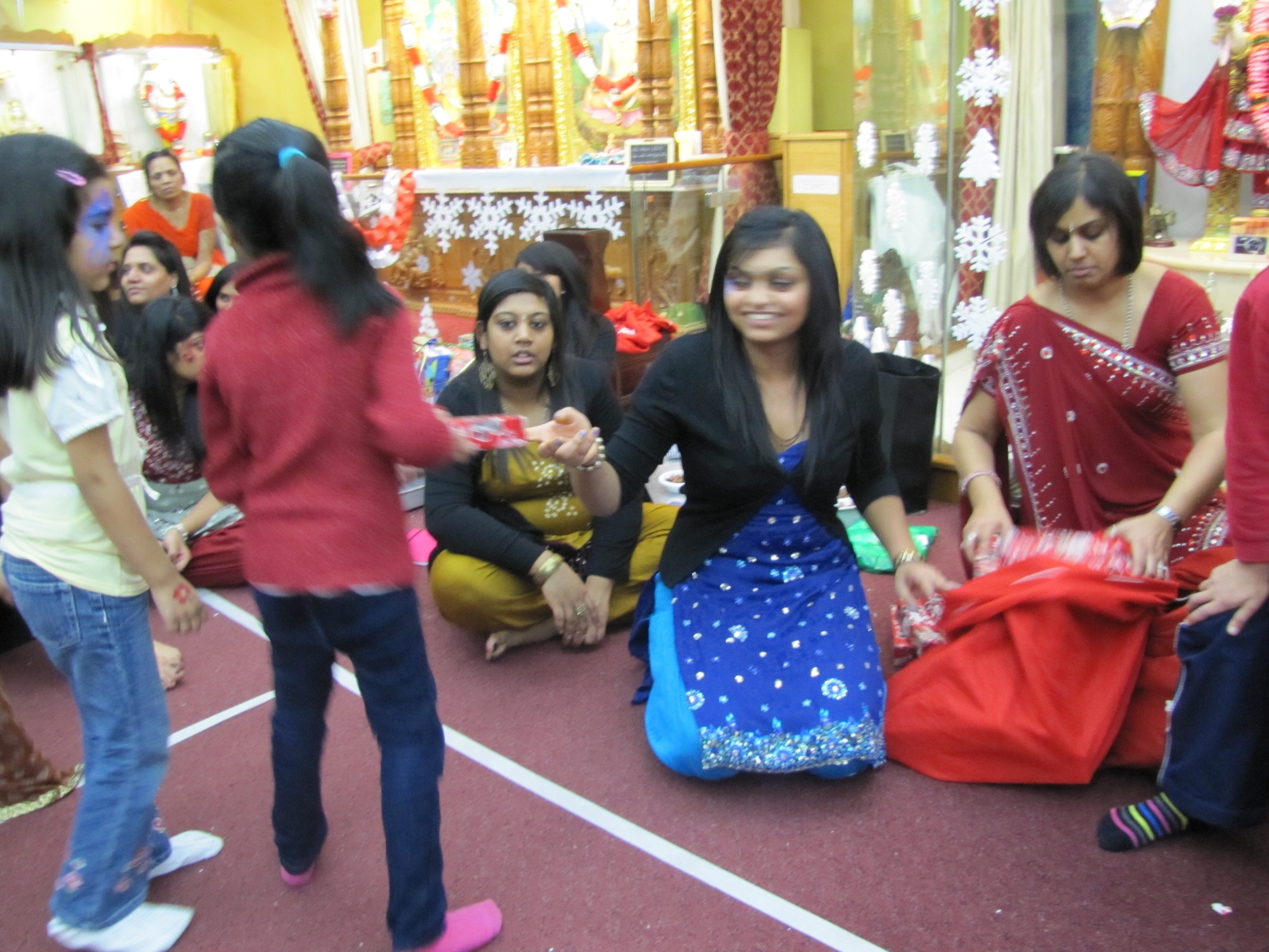 ©1987-2017 SKS Swaminarayan Temple East London