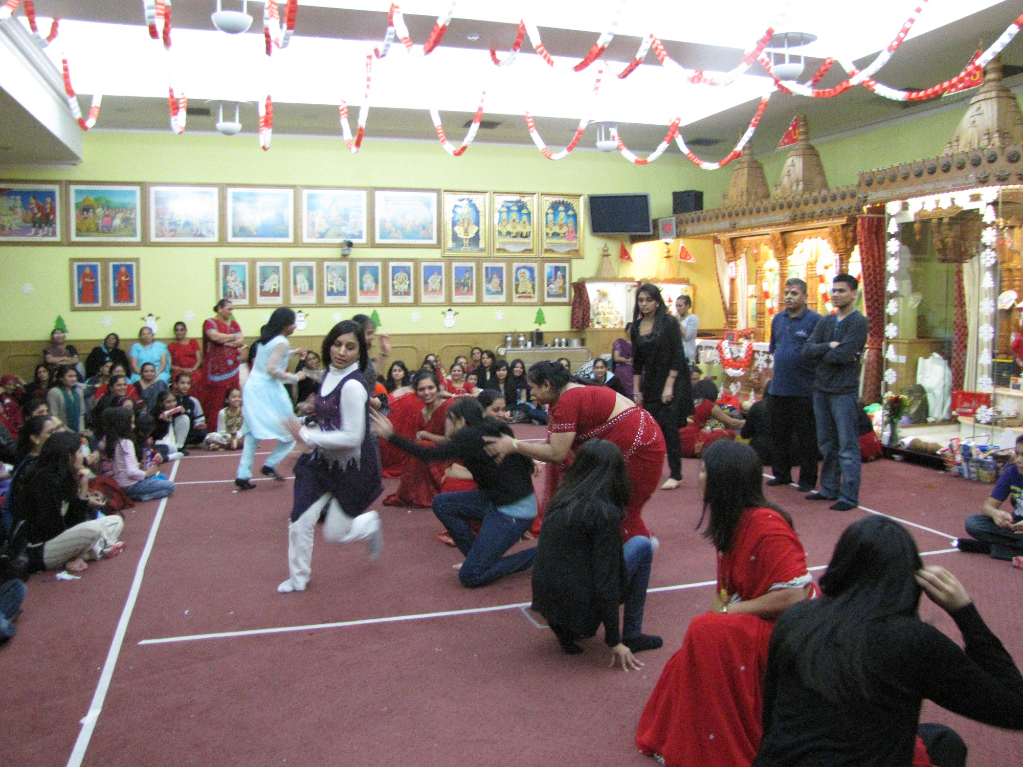 ©1987-2017 SKS Swaminarayan Temple East London