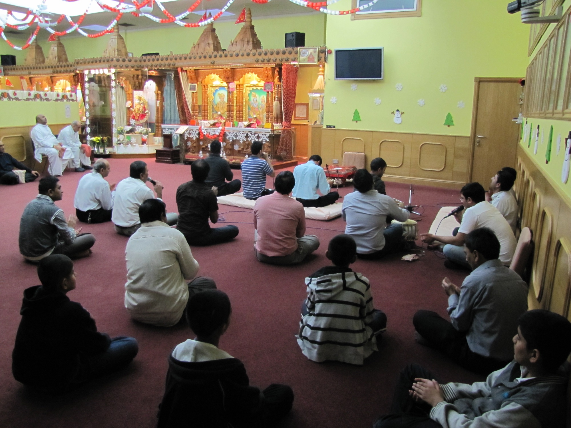 ©1987-2017 SKS Swaminarayan Temple East London