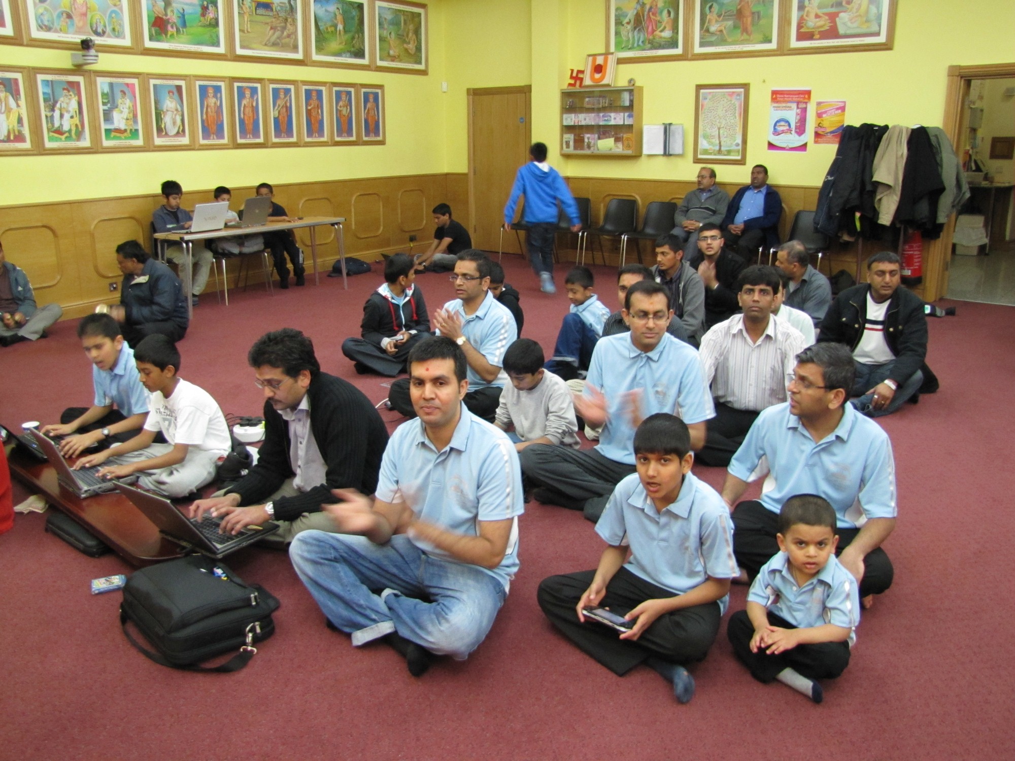 ©1987-2017 SKS Swaminarayan Temple East London