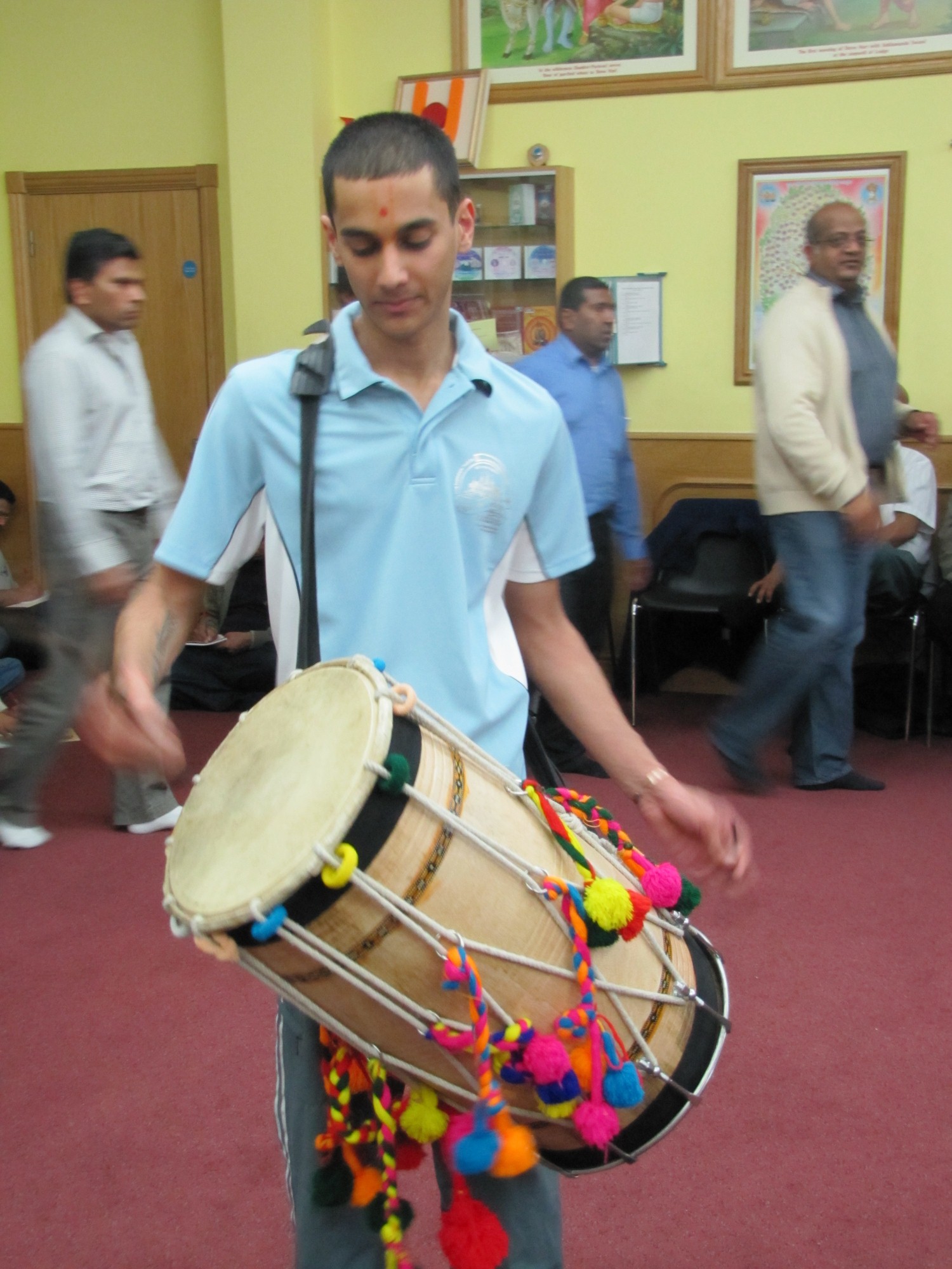 ©1987-2017 SKS Swaminarayan Temple East London
