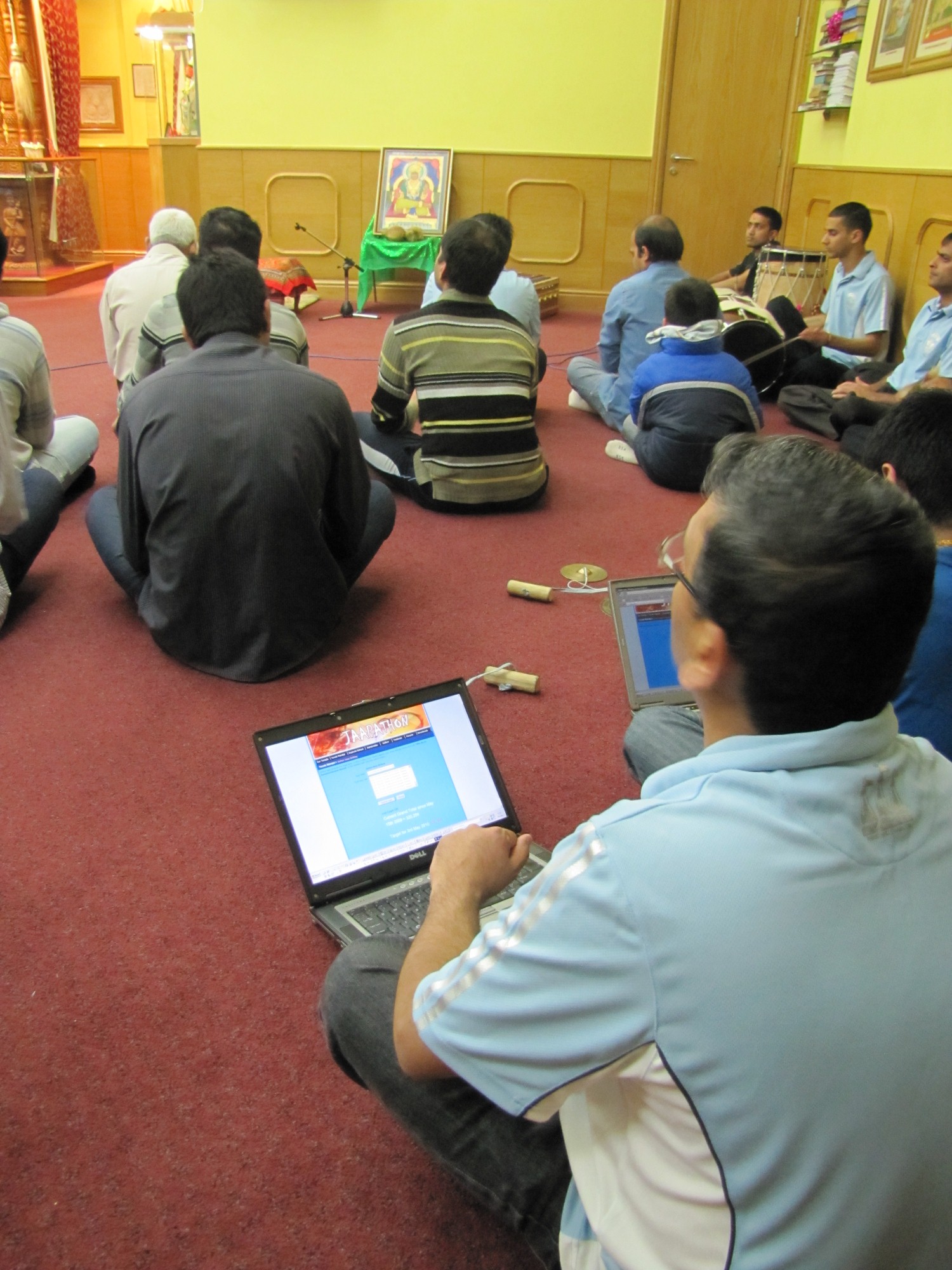 ©1987-2017 SKS Swaminarayan Temple East London