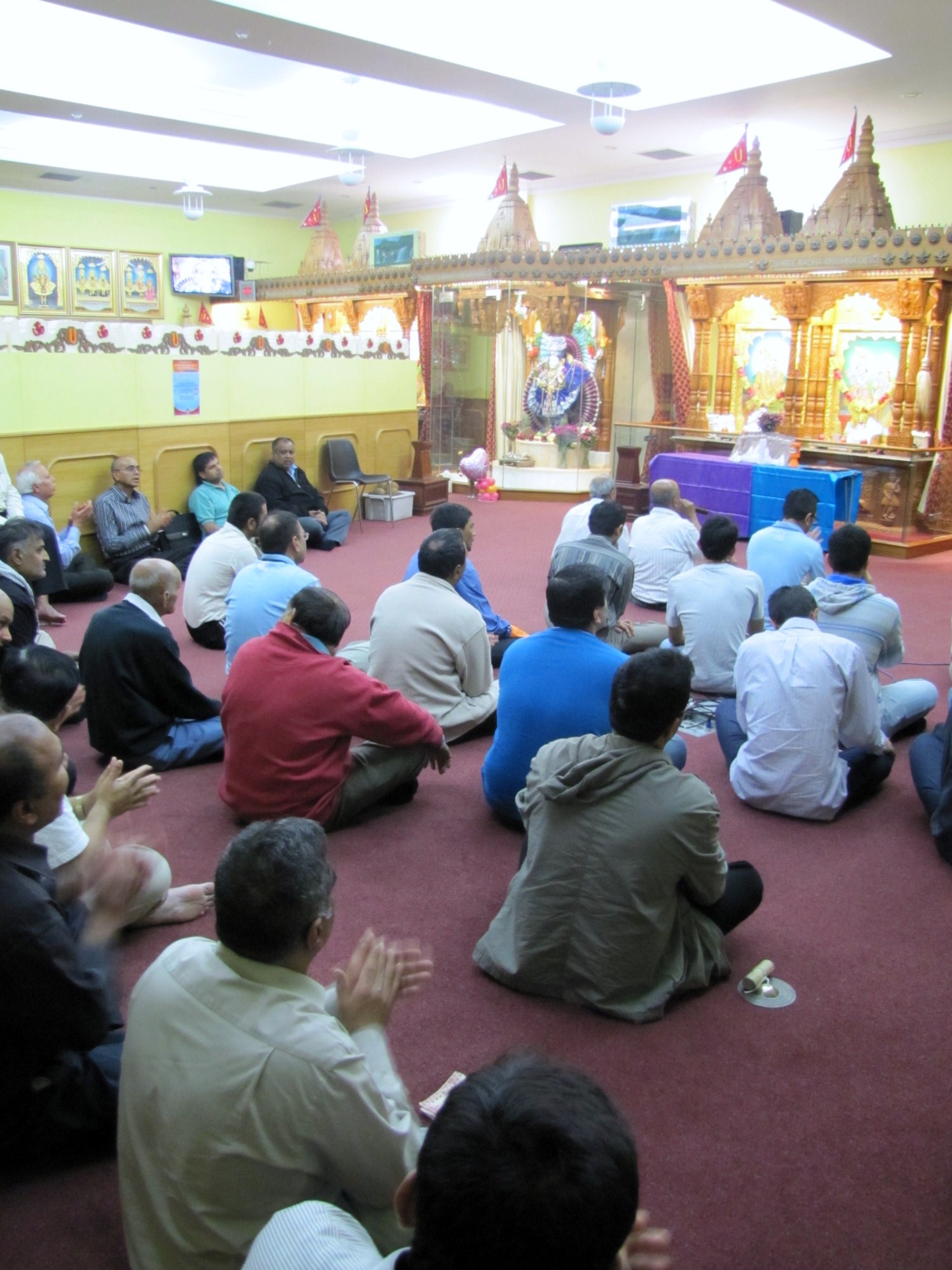 ©1987-2017 SKS Swaminarayan Temple East London