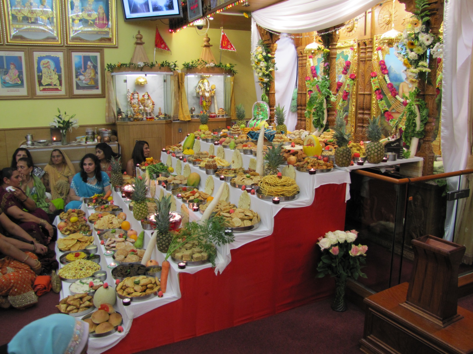 ©1987-2017 SKS Swaminarayan Temple East London