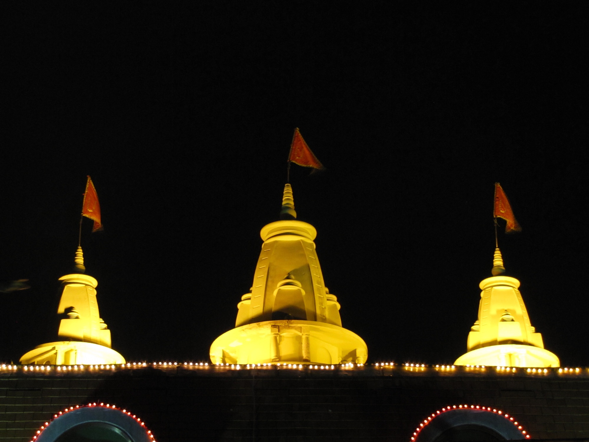 ©1987-2017 SKS Swaminarayan Temple East London