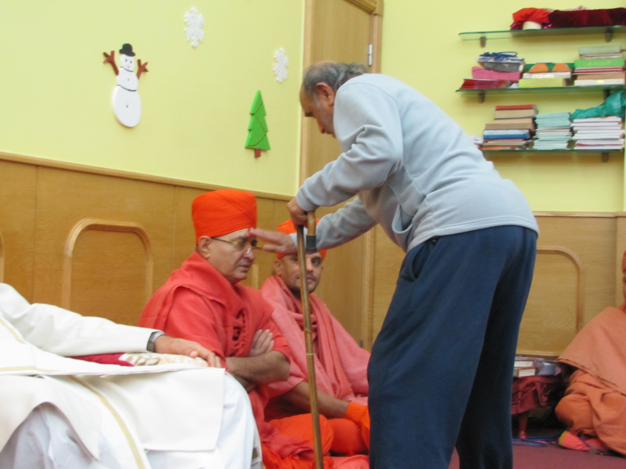 ©1987-2017 SKS Swaminarayan Temple East London