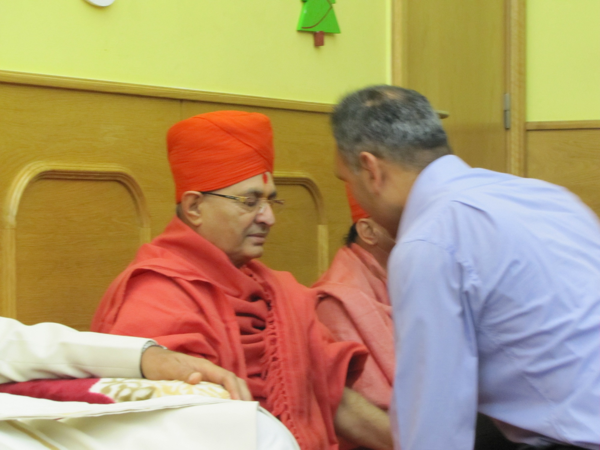©1987-2017 SKS Swaminarayan Temple East London