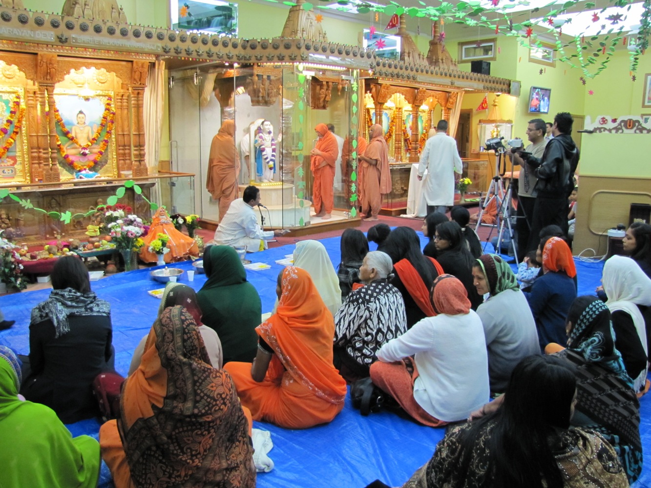 ©1987-2017 SKS Swaminarayan Temple East London