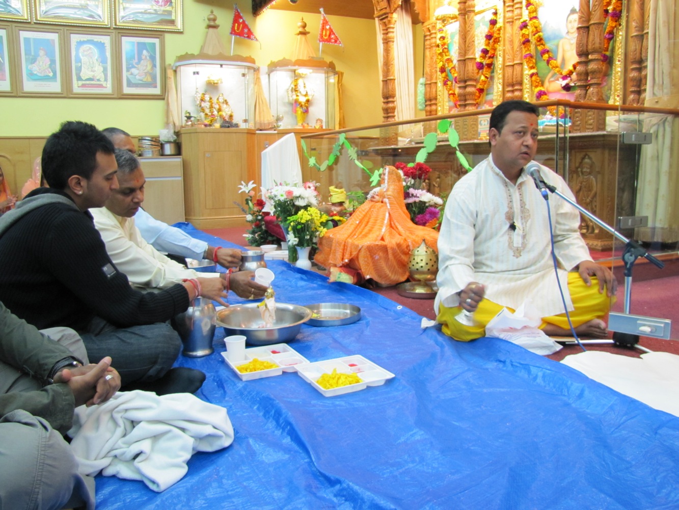 ©1987-2017 SKS Swaminarayan Temple East London