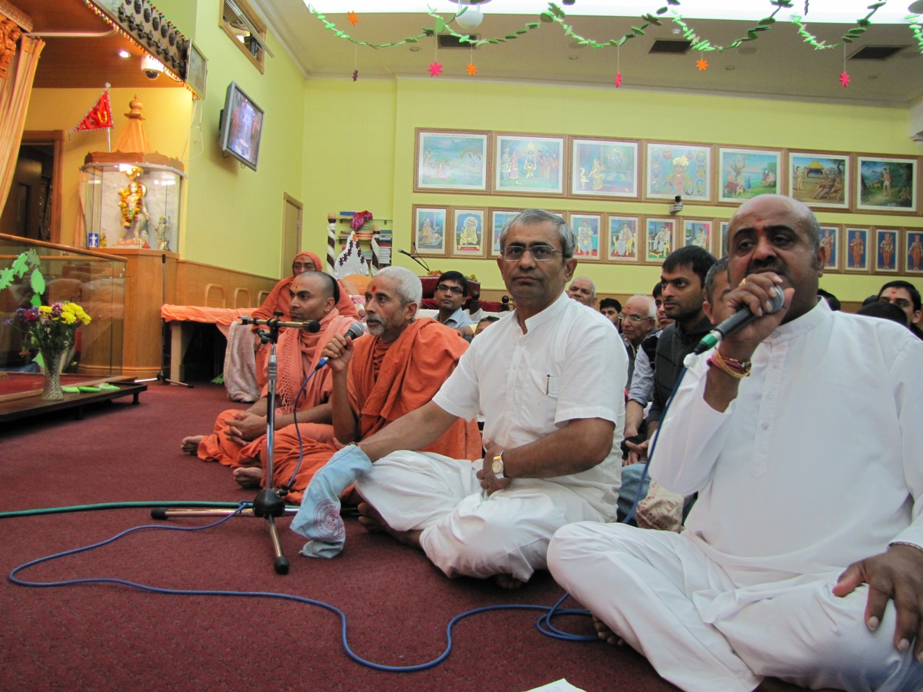 ©1987-2017 SKS Swaminarayan Temple East London