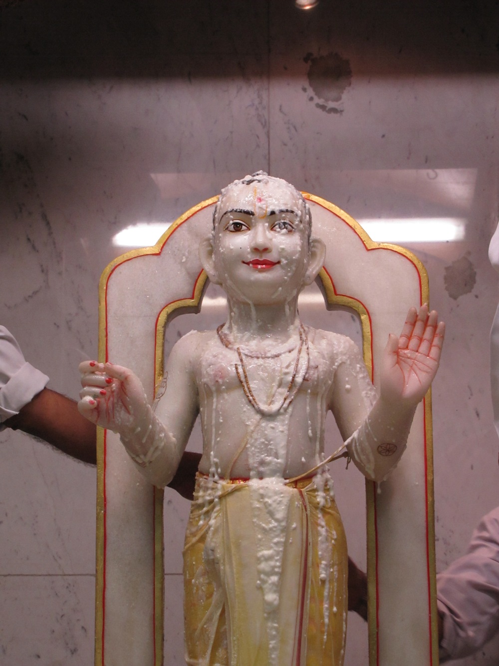 ©1987-2017 SKS Swaminarayan Temple East London