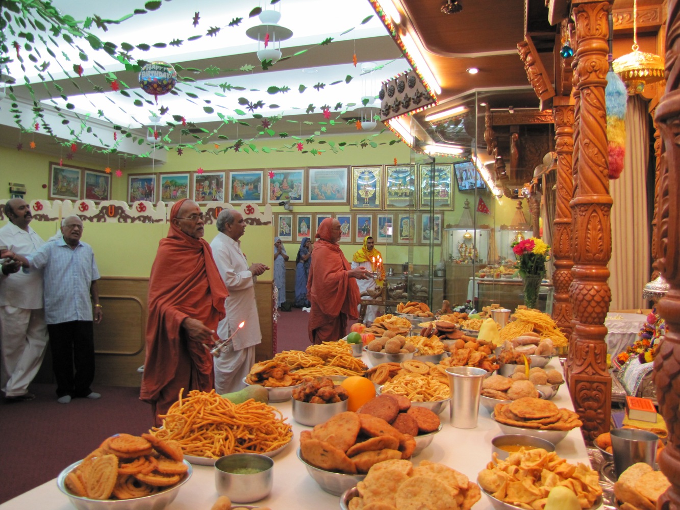©1987-2017 SKS Swaminarayan Temple East London