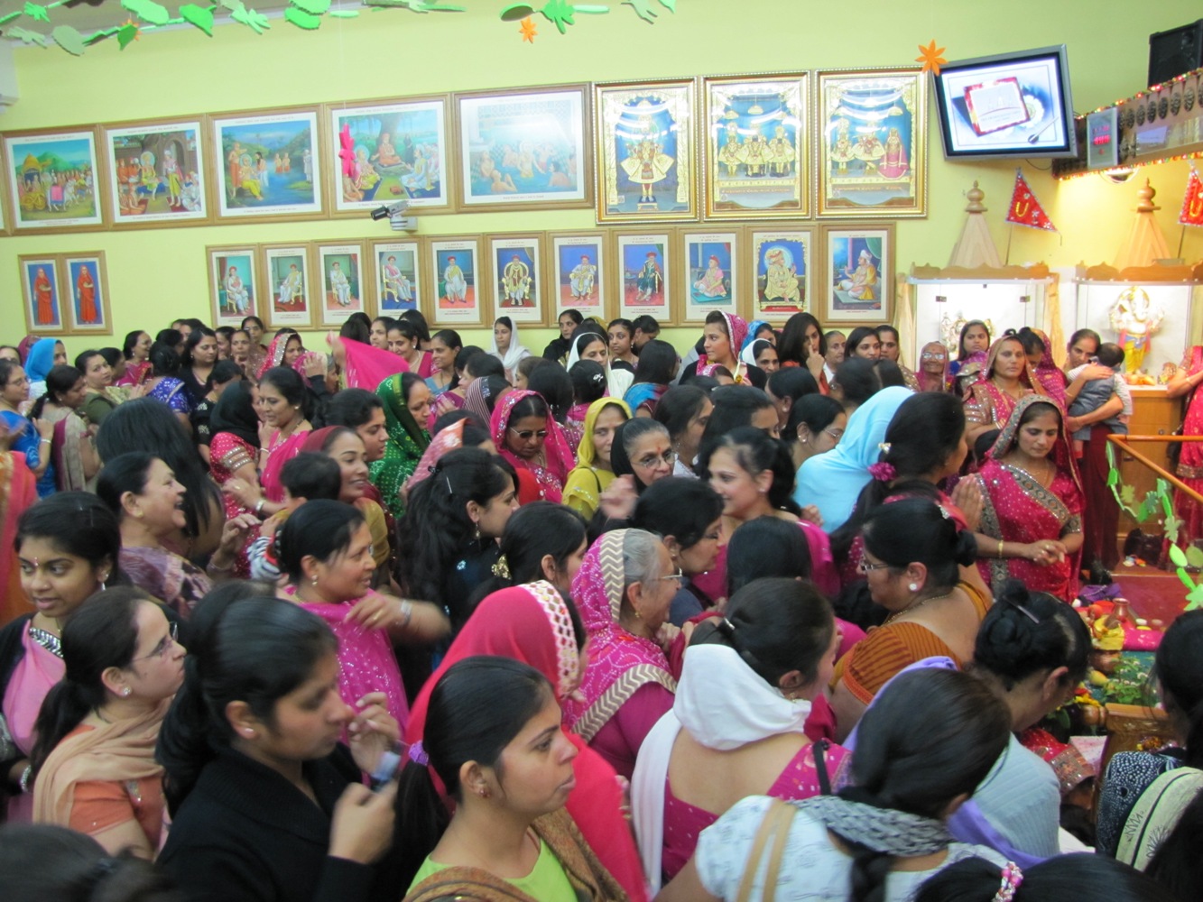 ©1987-2017 SKS Swaminarayan Temple East London
