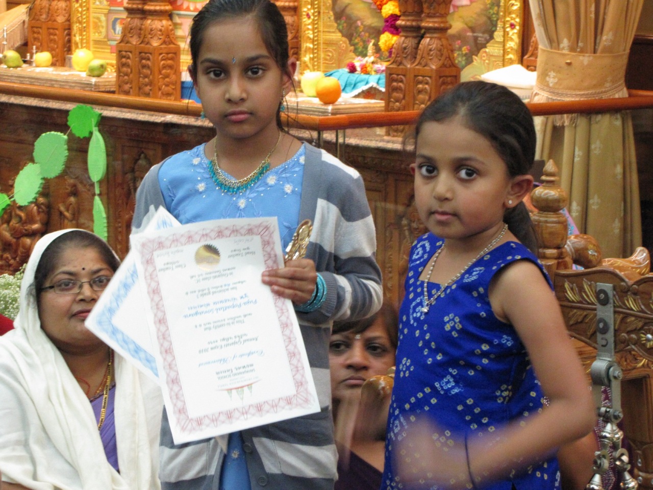 ©1987-2017 SKS Swaminarayan Temple East London