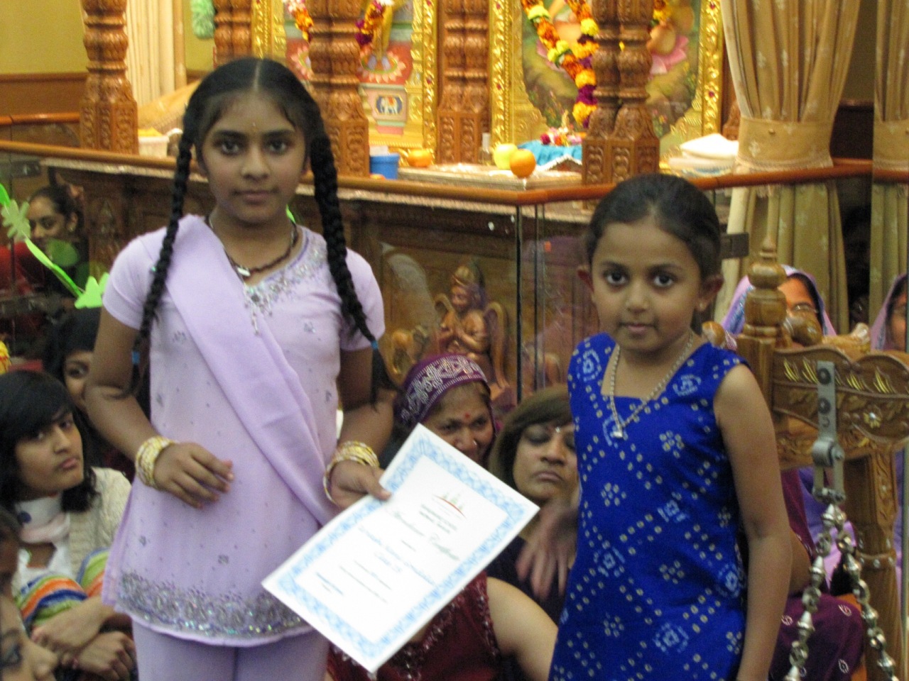 ©1987-2017 SKS Swaminarayan Temple East London